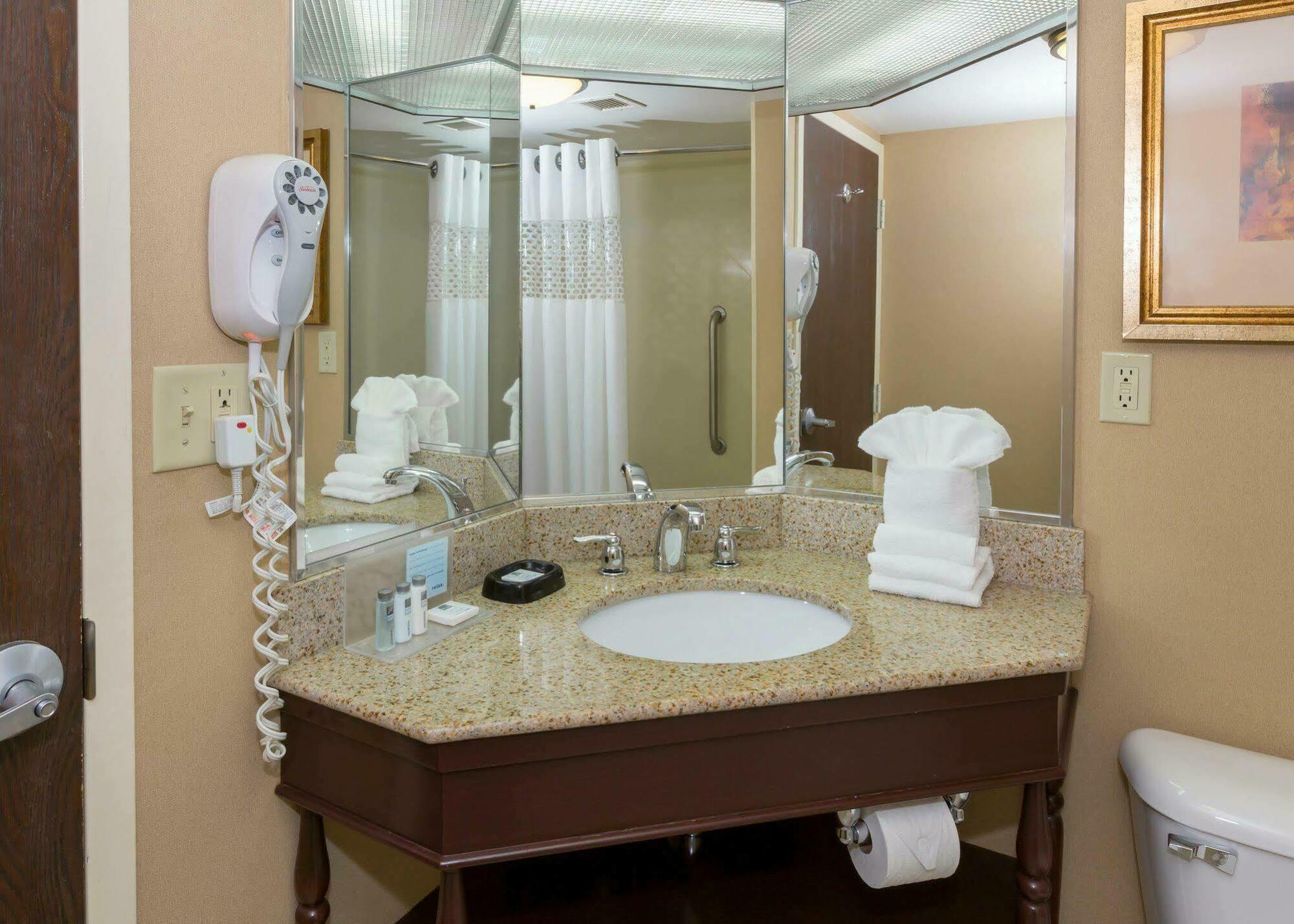 Hampton Inn Buffalo-Airport Galleria Mall Cheektowaga Exteriör bild